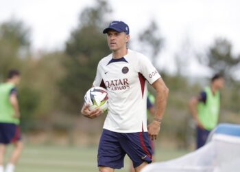 Луис Энрике — о своём приходе в ПСЖ: «Когда пробуешь что-то новое, ты выходишь из зоны комфорта» (16 июля 2023 г.) — Новости футбола