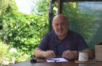 Традиционно в субботу: — Просто поговорим о воде, «консервах», гуманитарке, выборы, красящий лавочки ну и о моих делах » газета «Доброго вечора, ми з Нікополя! Україна!!! UA»