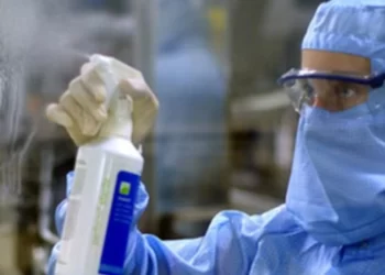 В Херсоні проводять знезараження будинків, які постраждали внаслідок підриву росіянами Каховської ГЕС