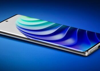 Dimensity 7200, изогнутый 120-Гц дисплей AMOLED, 64-МП камера и 66-Вт зарядка – известны характеристики iQOO Z7 Pro