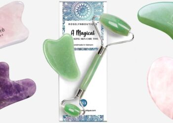 Что лучше: роллер или скребок Гуаша для лица