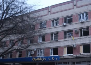 «Інсультів багато, медиків мало»: хто та як лікує жителів Херсонщини під обстрілами і в окупації