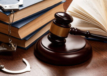 Керівник апарату одного з райсудів Одеси брав участь шахрайській схемі