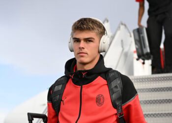 «Милан» согласился отдать де Кетеларе в аренду «Аталанте» (7 августа 2023 г.) — Новости футбола