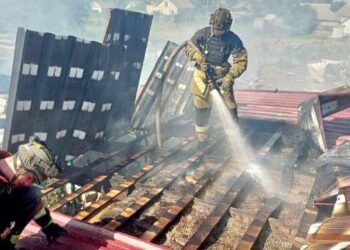 Окупанти у Херсоні влаштували пекельну ніч: рятувальники ліквідували наслідки