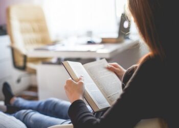 Про приреченість від конспектів, давньослов’янську абетку та кохання – Новини Кам’янське