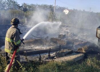 Рятувальники на Херсонщині ліквідували пожежі, які виникли через обстріли