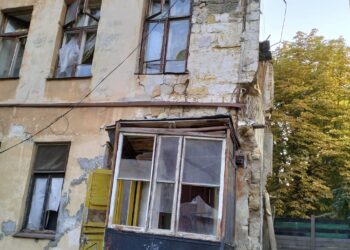 У середмісті Одеси рухнула стіна старого житлового будинку (фото) — Одеса