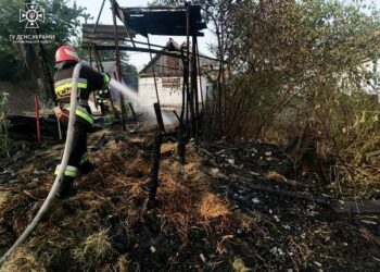 Кіровоградська область: рятувальники тричі залучались на ліквідацію пожеж на території приватних домоволодінь