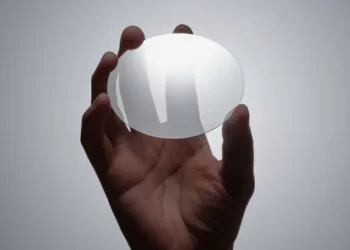 Синтетичні діаманти та ультрачисте скло можуть зробити найшвидші процесори — ТЕХНОЛОГИИ