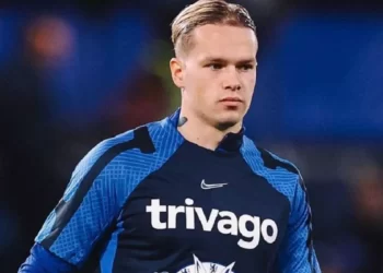 «Хотів віддати на нього передачу»: форвард Челсі прояснив інцидент з Мудриком — Футбол