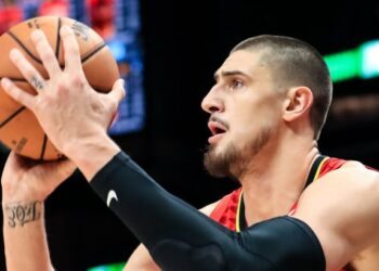 Лень травмувався у матчі з Клівлендом | Баскетбол |