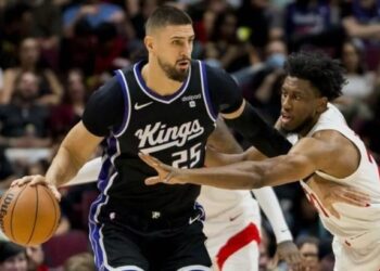 Став відомий термін відновлення Леня після травми | Баскетбол |