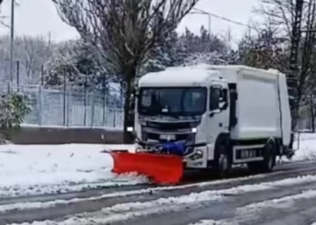 Херсонські комунальники ліквідовують наслідки дводенної негоди