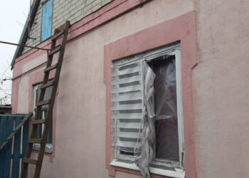 Ракетний удар по Запоріжжю 21 листопада, відео — місцевий мешканець втретє потрапив під атаку та вцілів | Новости Запорожья