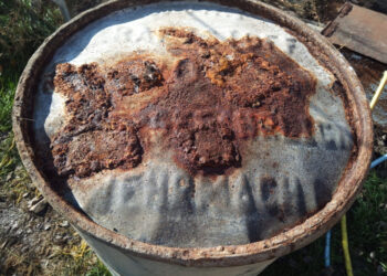 У Запоріжжі знайшли паливну бочку часів Другої світової війни | Новости Запорожья