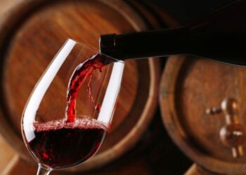 Виробництво вина у світі цьогоріч впаде до найнижчого рівня з 1961 року – Экономика