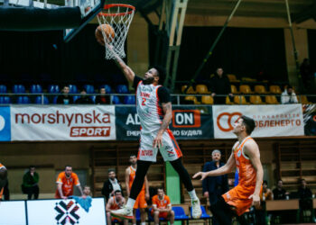 Рівне обіграв Кривбас у Суперлізі | Баскетбол |