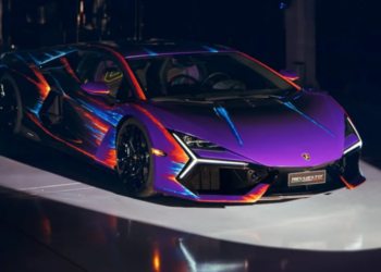 Lamborghini показала ексклюзивний суперкар Revuelto Opera Unica – Экономика