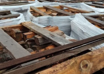 Мешканці Білозерської громади отримали паливну деревину