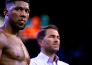 «Ничего не подписано»: Промоутер Джошуа выступил с заявлением по поводу боя с Уайлдером — Спорт ):Бокс