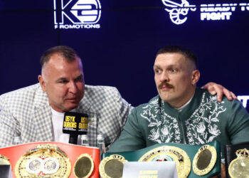 «Никто не верил»: Менеджер Усика оценил достижения своего подопечного — Спорт ):Бокс