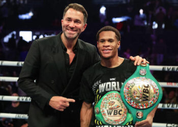 Промоутер усомнился в возможности организации боя Хэйни с Дэвисом — Спорт ):Бокс