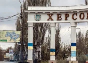 Російські дрони атакували відділення «Нової пошти» у Херсоні