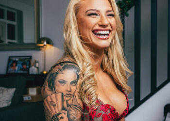 Секс-символ бокс предсказала исход боя Усик — Фьюри — Спорт ):Бокс