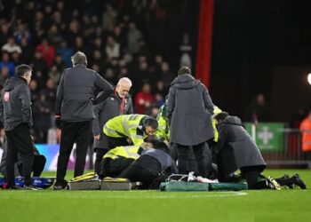 У капитана одной из команд АПЛ во время матча остановилось сердце