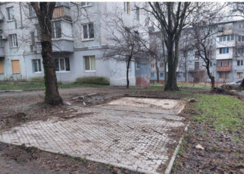 У Запоріжжі демонтували черговий незаконний кіоск — де саме очистили територію | Новости Запорожья