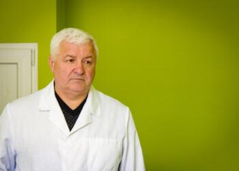 Запорізький суд підтримав рішення обласної ради про звільнення Володимира Шинкаренка з посади директора інфекційної лікарні | Новости Запорожья