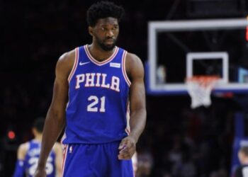 Ембіід відновиться до матчу з Чикаго | Баскетбол |