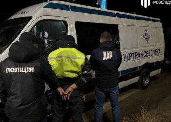 На Одещині ДБР викрило посадовця Укртрансбезпеки, який «заробляв» мільйони на поборах із зернотрейдерів – Экономика