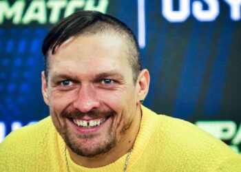 Стали известны спарринг-партнеры Усика перед боем с Фьюри — Спорт ):Бокс