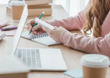 Жінки-ВПО з Херсонщини можуть стати учасницями інноваційної навчальної програми «Зміст»