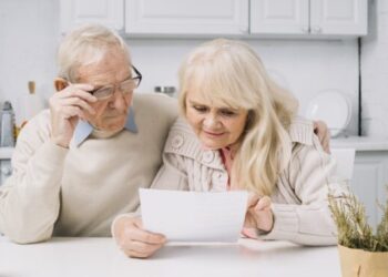 Стало відомо, які виплати можуть отримувати українці, якщо їм не вистачає страхового стажу – ЭКОНОМИКА