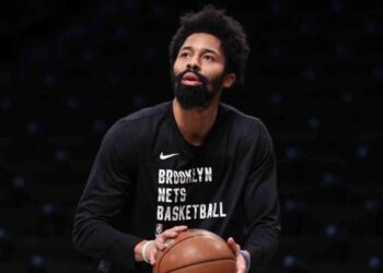 Лейкерс оголосили про підписання Дінвідді | Баскетбол |