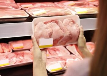 На Сумщині на ринках зафіксовані порушення діючого харчового законодавства – ЭКОНОМИКА