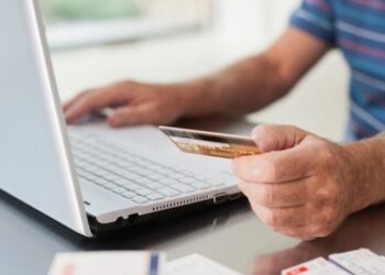 Для чого в Україні планують обмежити карткові перекази – ЭКОНОМИКА