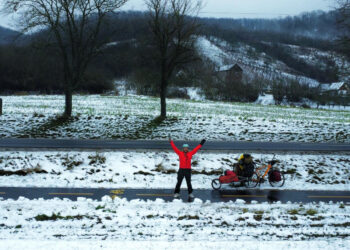 До Запоріжжя завітав мандрівник з Португалії Мануель Монтес — він проїхав тисячі кілометрів Україною на велосипеді | Новости Запорожья