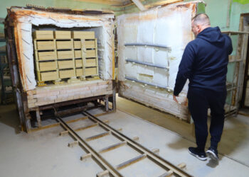 Як виготовляють автентичну плитку для реставрації будинку на Соборному, 151 | Новости Запорожья