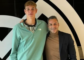 Мадридский «Реал» официально подписал 17 летнего украинца