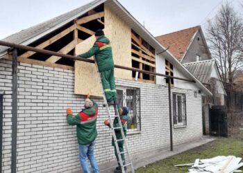 Ракетний удар по Запоріжжю 15 лютого, фото — що відбувається на місці атаки | Новости Запорожья