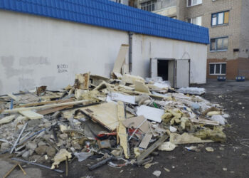 У Запоріжжі оштрафували власника будівлі, який завалив вулицю купою сміття — подробиці | Новости Запорожья