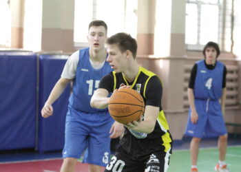 ВЮБЛ серед юнаків 2007 року: відеотрансляція матчу Схід – СДЮСШОР ім. Літвака — Федерація баскетболу України