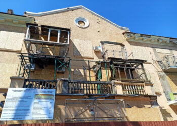 Запоріжці отримують гроші на відновлення житла — скільки виплатили з міського бюджету | Новости Запорожья