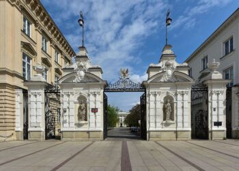 Варшавский университет: путеводитель для будущих студентов