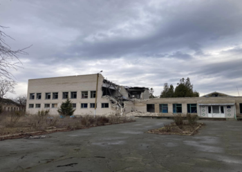 У мережі з’явилися світлини зруйнованої школи у Новокамʼянці на Херсонщині
