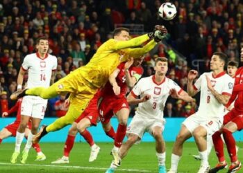 Польша в серии пенальти обыграла Уэльс, став последним участником Евро-2024
